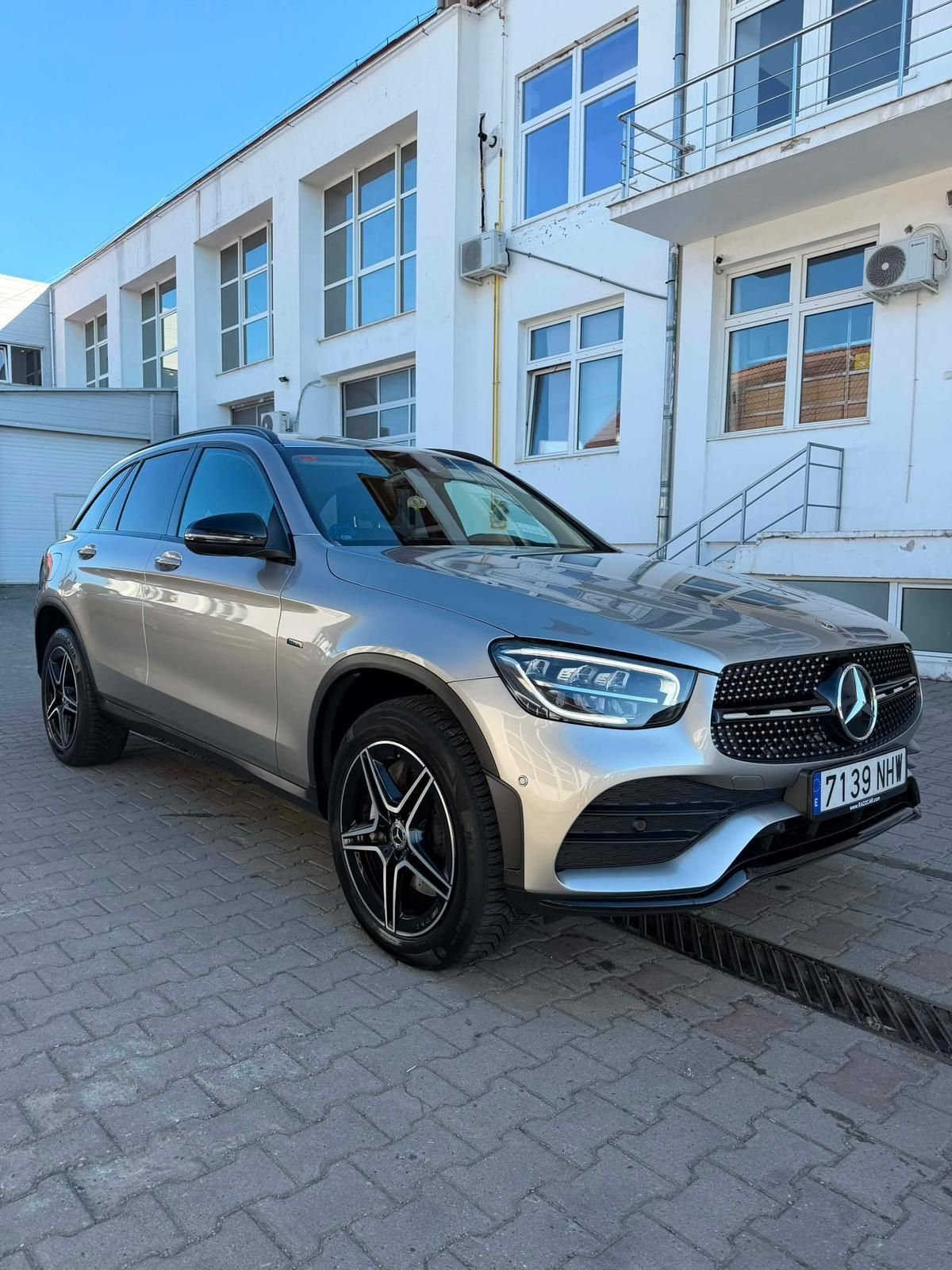 Mercedes-Benz GLC 300 e 4MATIC AMG Line