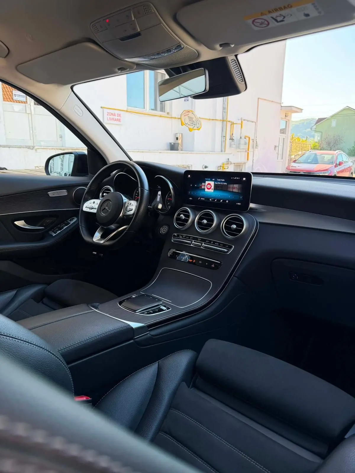 Mercedes-Benz GLC 300 e 4MATIC AMG Line - Imagen 5