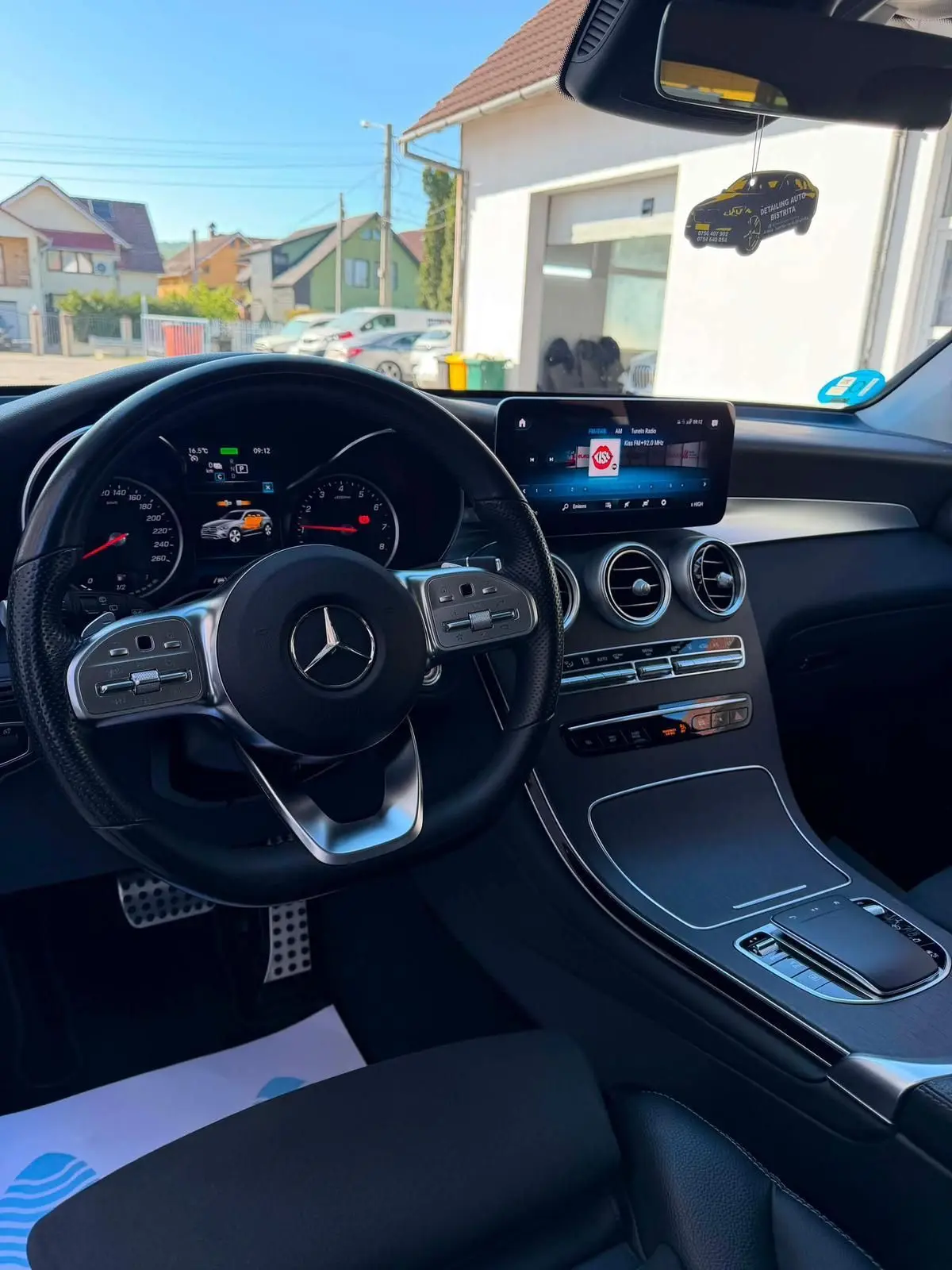 Mercedes-Benz GLC 300 e 4MATIC AMG Line - Imagen 6